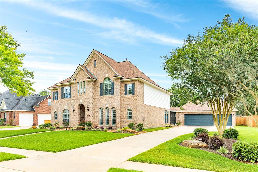 This traditional masterpiece boasts an elevated exterior making first impressions last. With nice sidewalks for evening walks and plenty of concrete for outdoor activities.