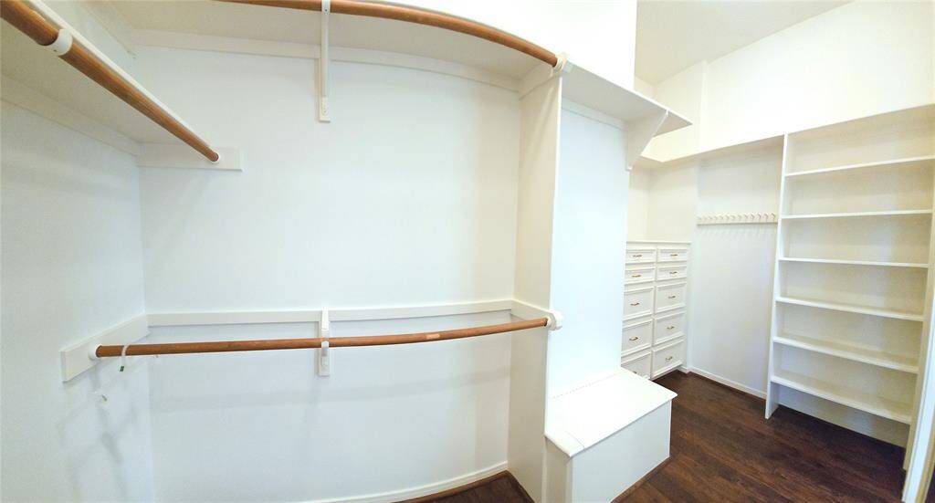 CLOSET ONE