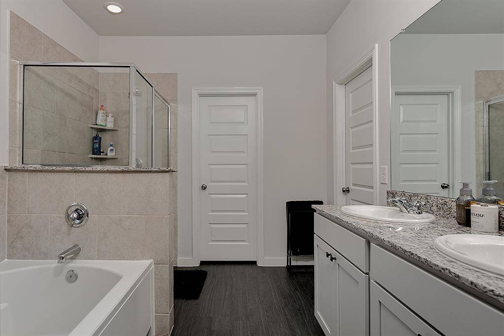 Separate shower and soaking tub