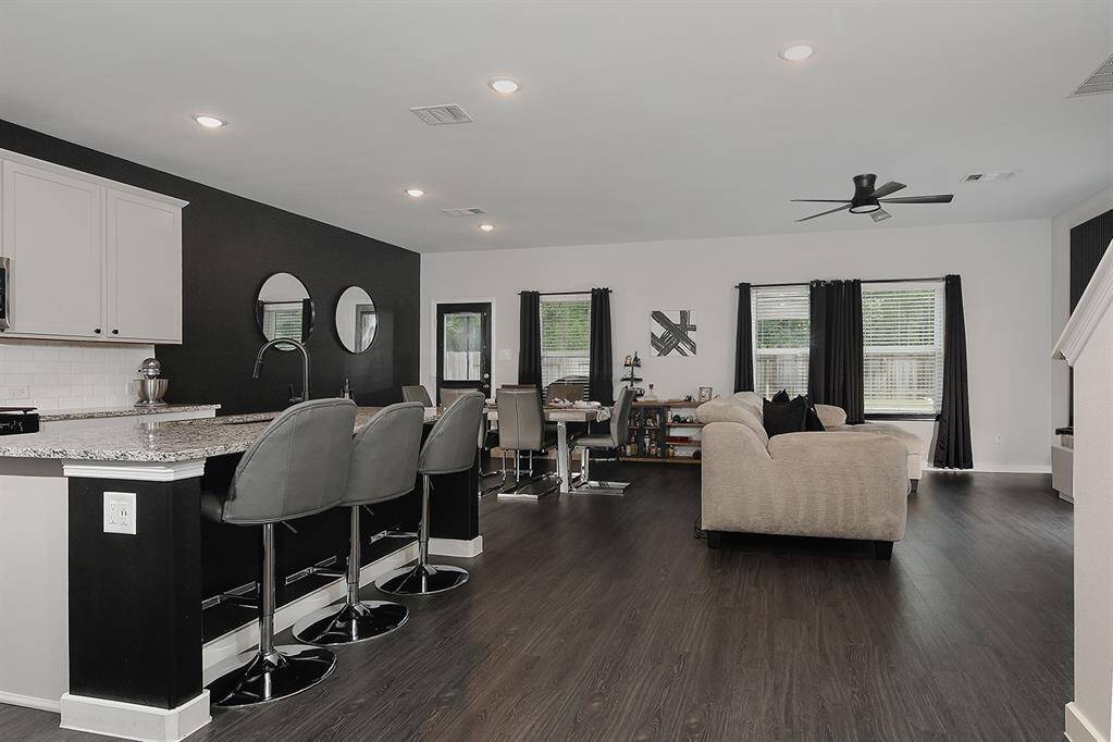 Desirable open concept floorplan