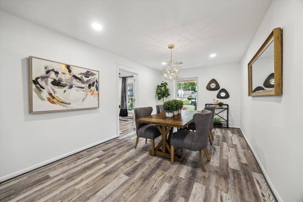 This large formal dining room can accommodate an oversized table.