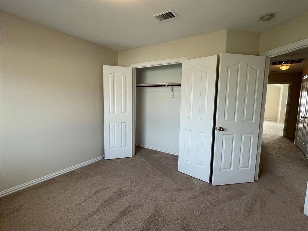 2nd bedroom, closet view