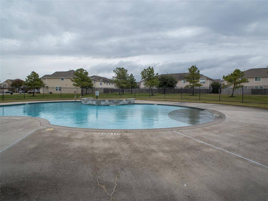 Community pool