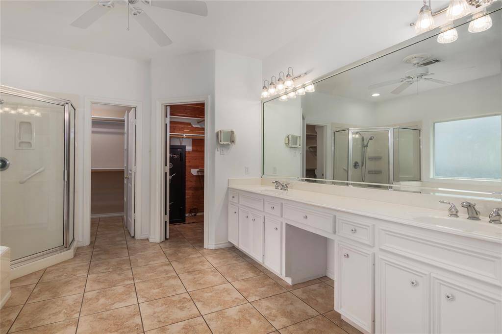 Master with double vanity.