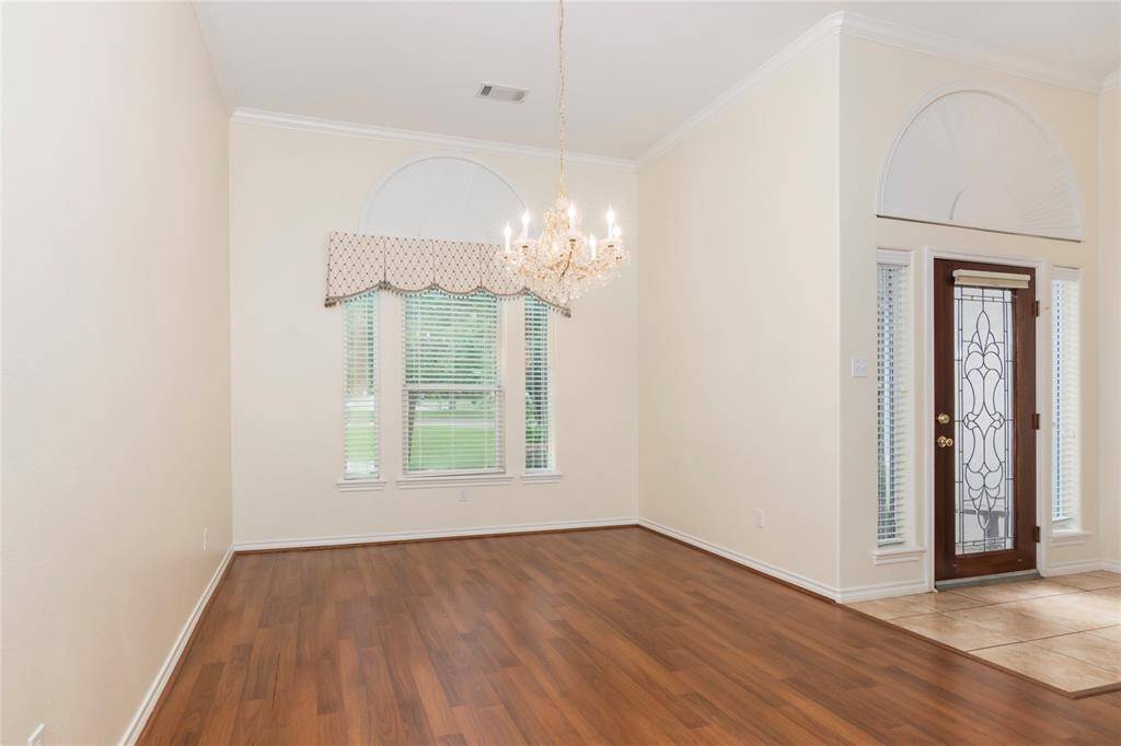 Open dining room on entry.
