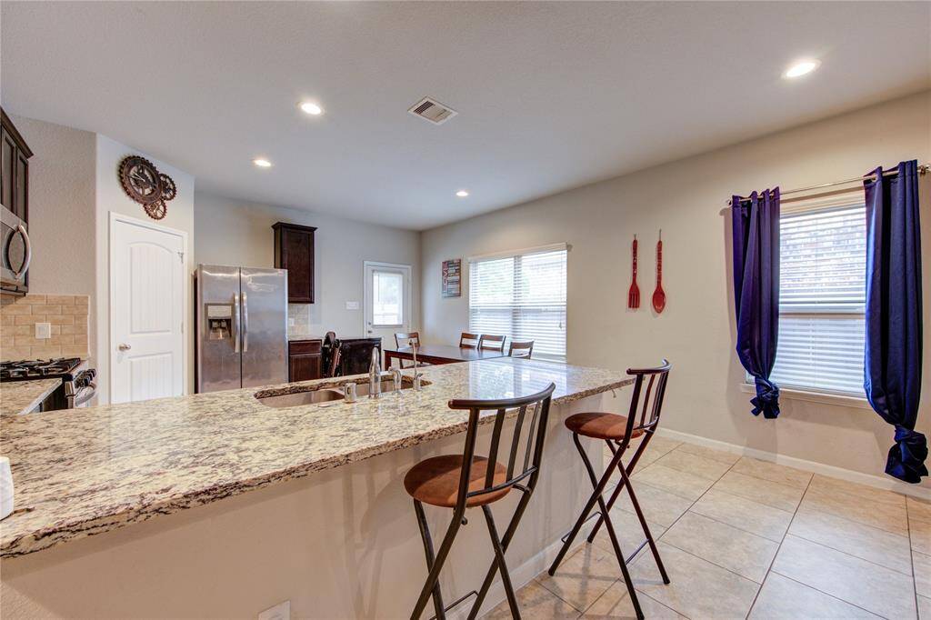 Kitchen Bar