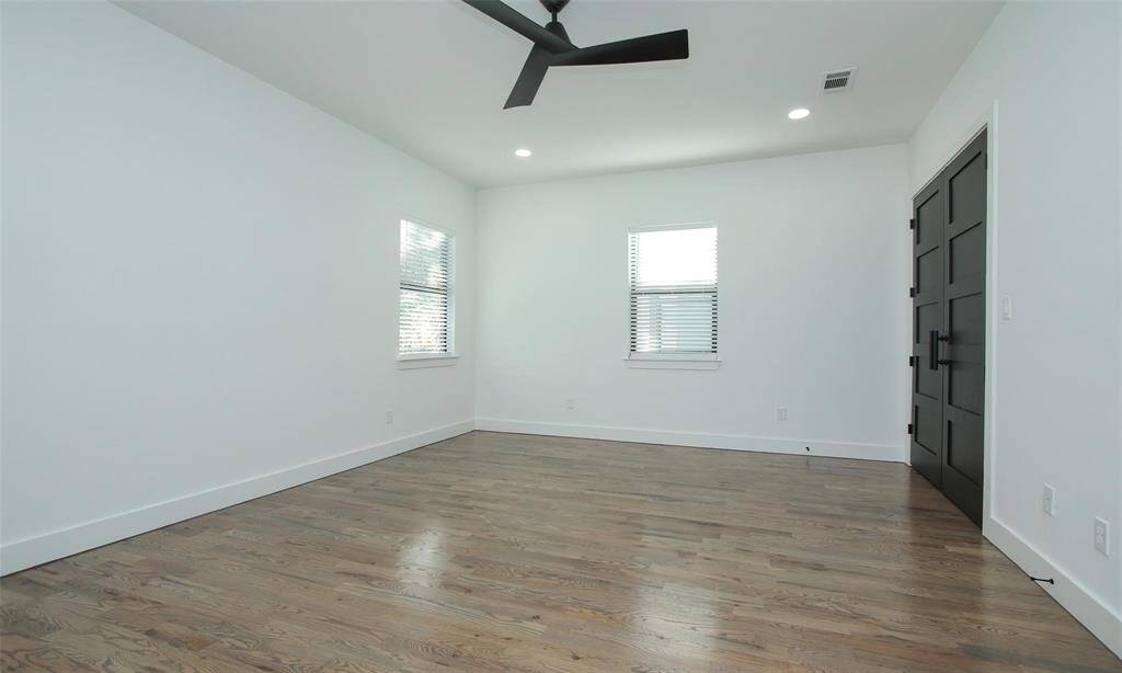 Large bedroom located upstairs could be a great roommate situation or great for multi gen living.