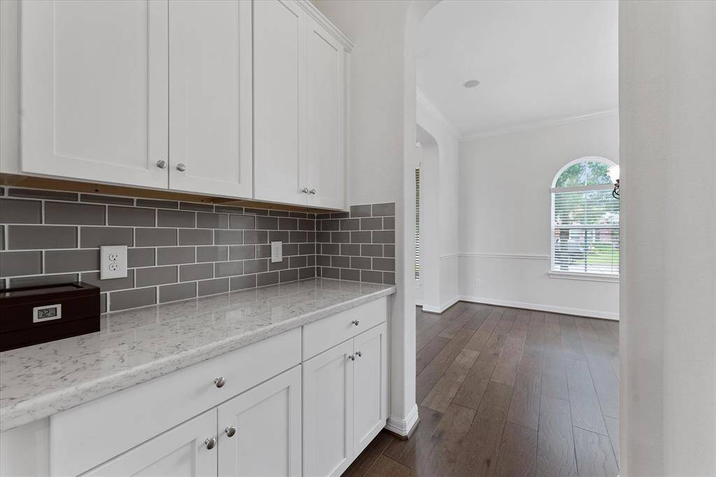 Butler's pantry