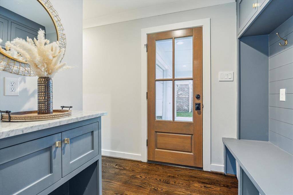 private entry from driveway.