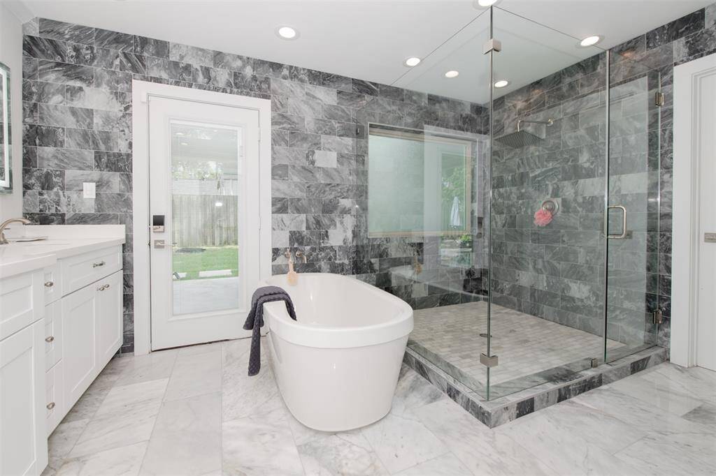 primary bath