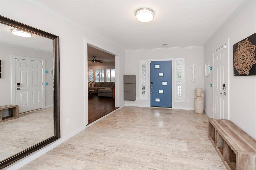 great space to entrance of home