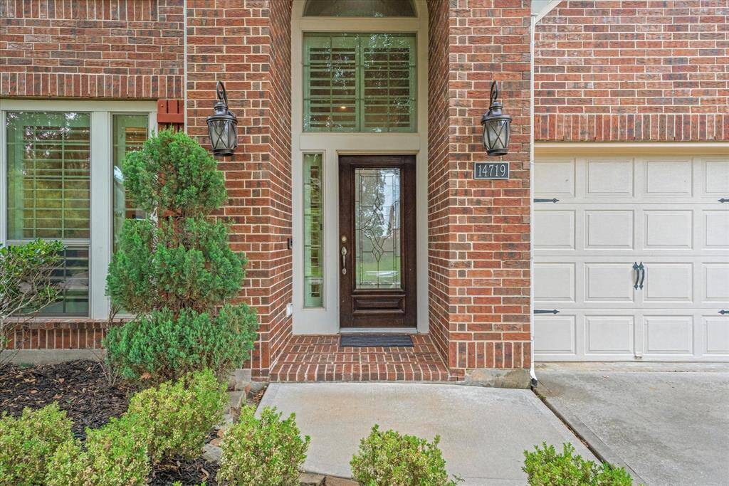 Covered front entry