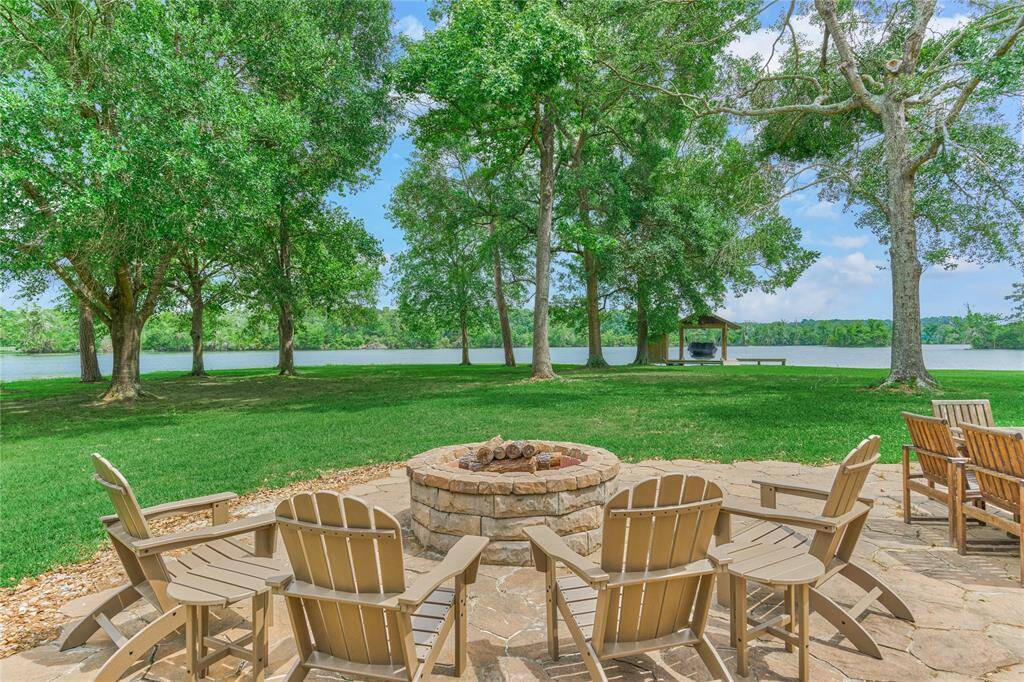 Imagine s'mors with the family and this view
