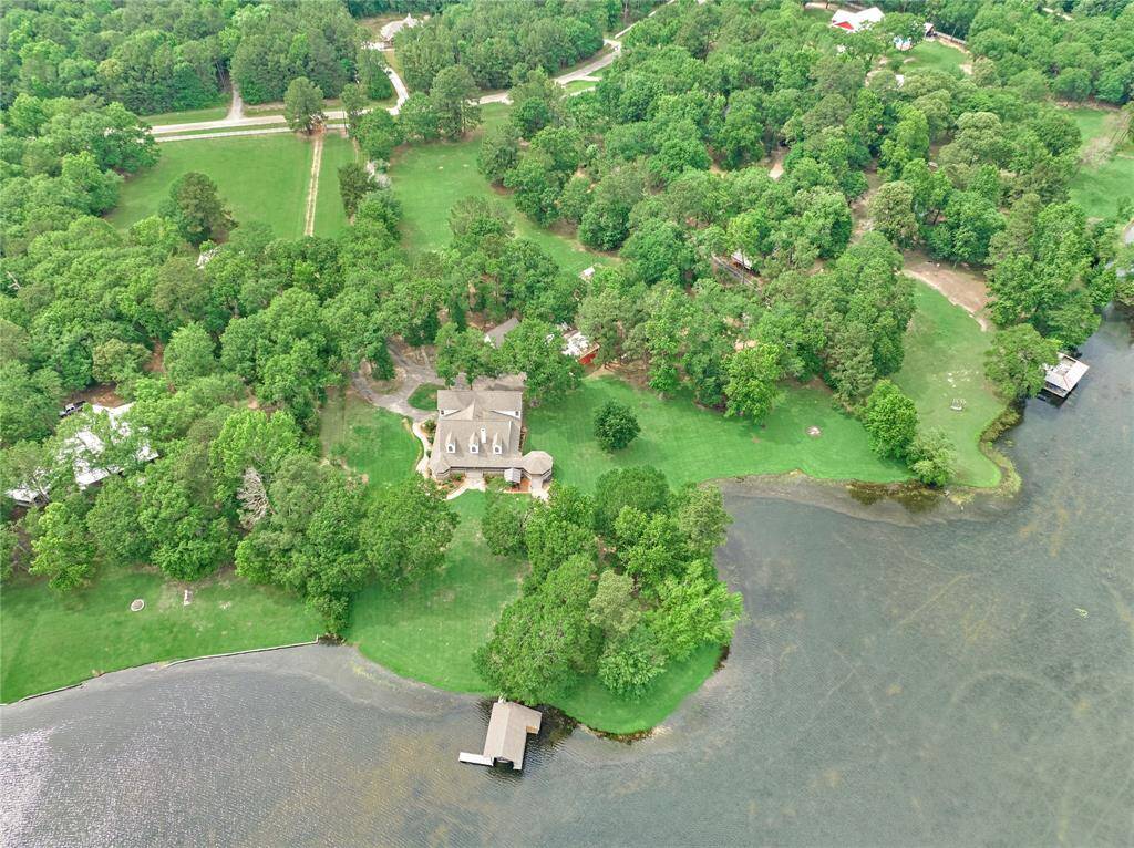 Perfectly nestled in the trees with no neighbors within sight