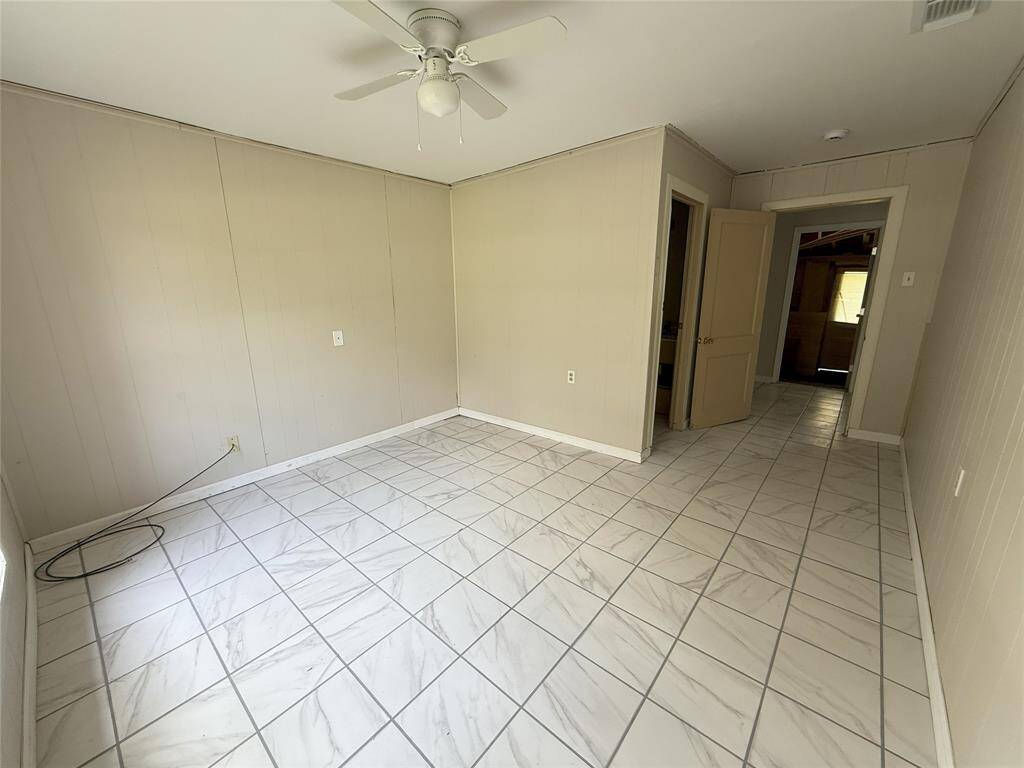 Bedroom #1
