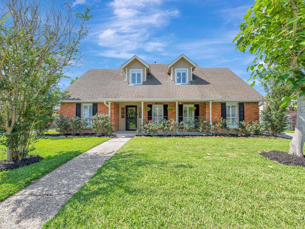 16003 Brookvilla Dr.