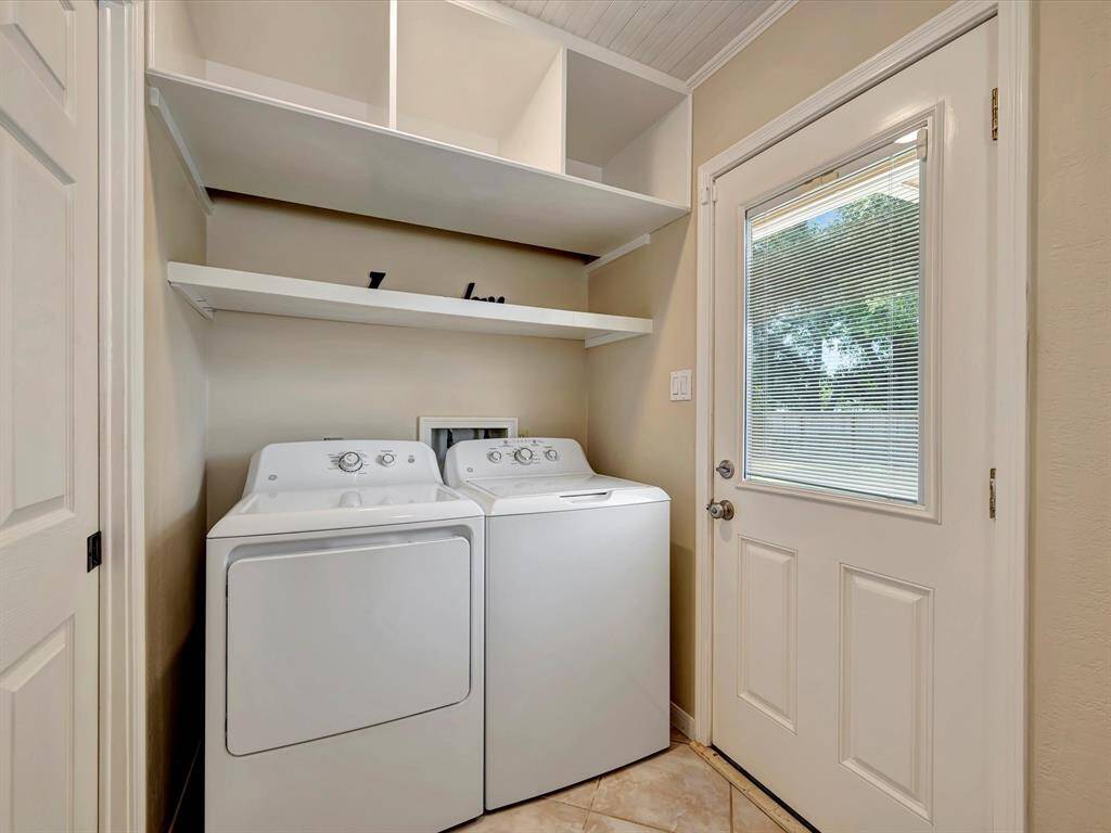 Laundry/Half bath