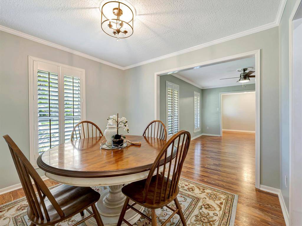Formal Dining