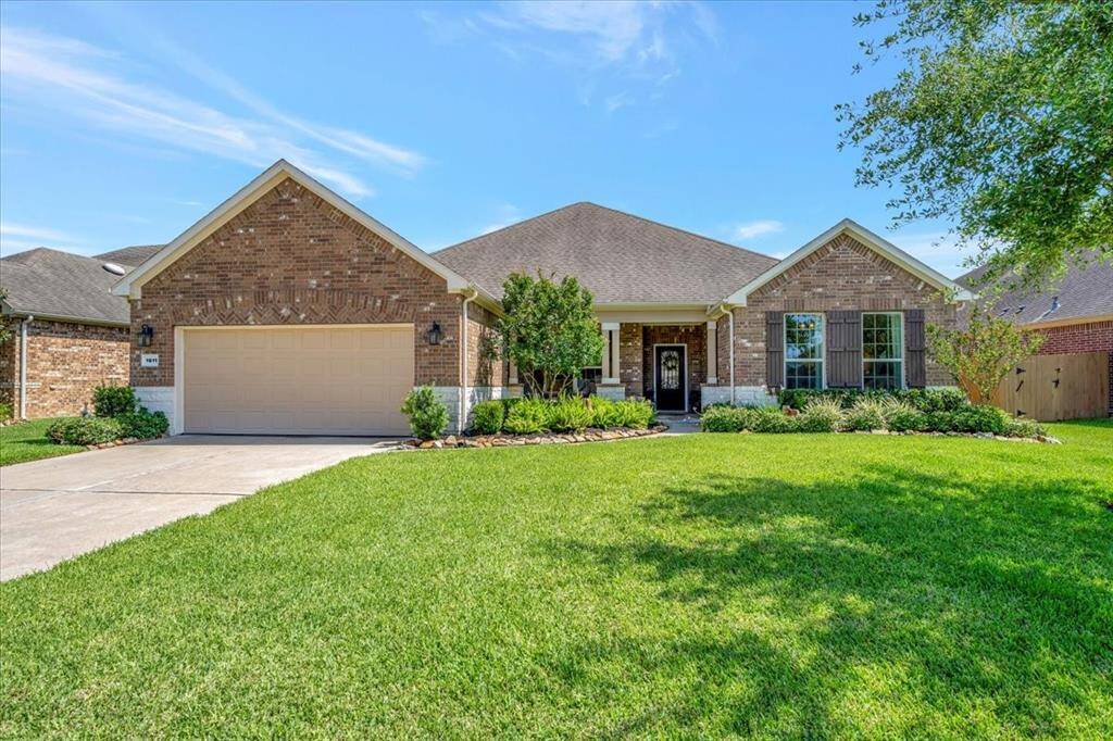 Welcome to beautiful 1611 Lansing Lane.