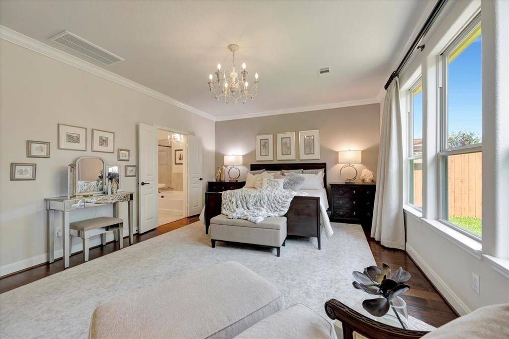 Emphasizing luxury and sophistication!