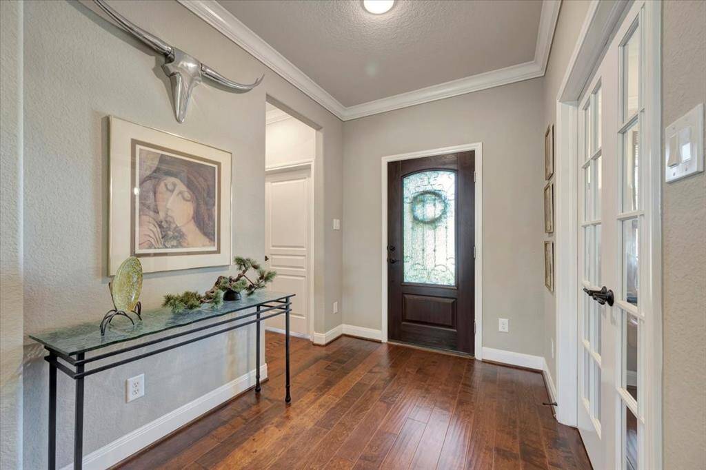 Another view of the front entryway.