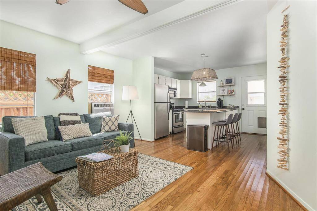 Spacious cottage with an inviting open living area perfect for relaxation and entertaining.
