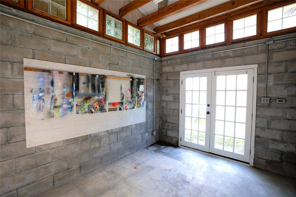 This studio is perfect for home office, art room, music, or storage.