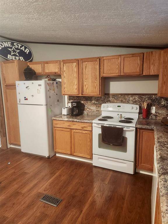 Kitchen opens to the family room giving an open access flow for entertaining