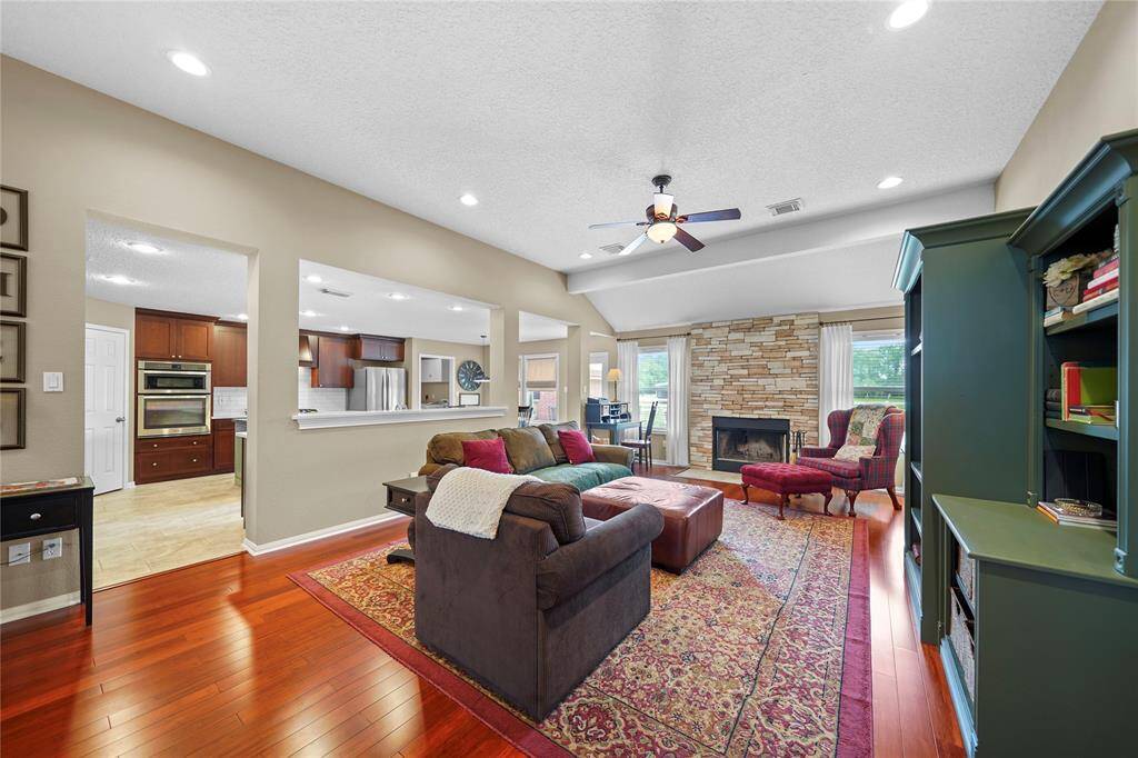Living/Kitchen