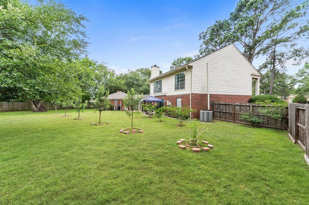 Outside, your private oversized backyard awaits—perfect for adding a pool, garden, or outdoor kitchen. Whether you're hosting summer BBQs or enjoying a quiet evening under the stars, you'll love the space and privacy.