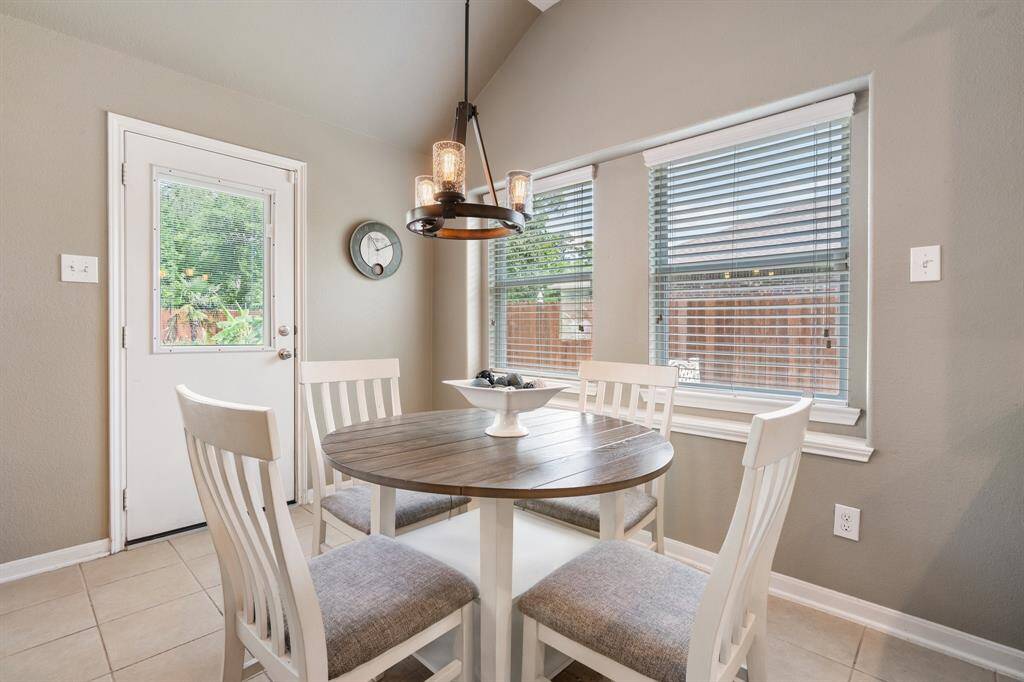 Cozy breakfast area
