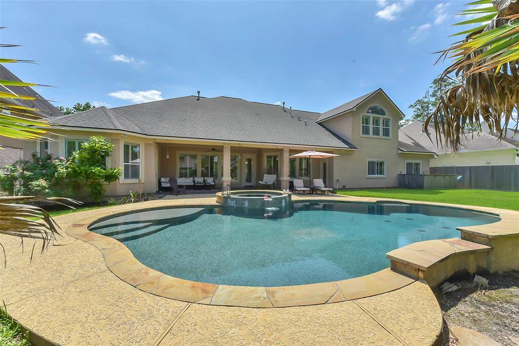 Pool maintenance included in the cost of the rent.
