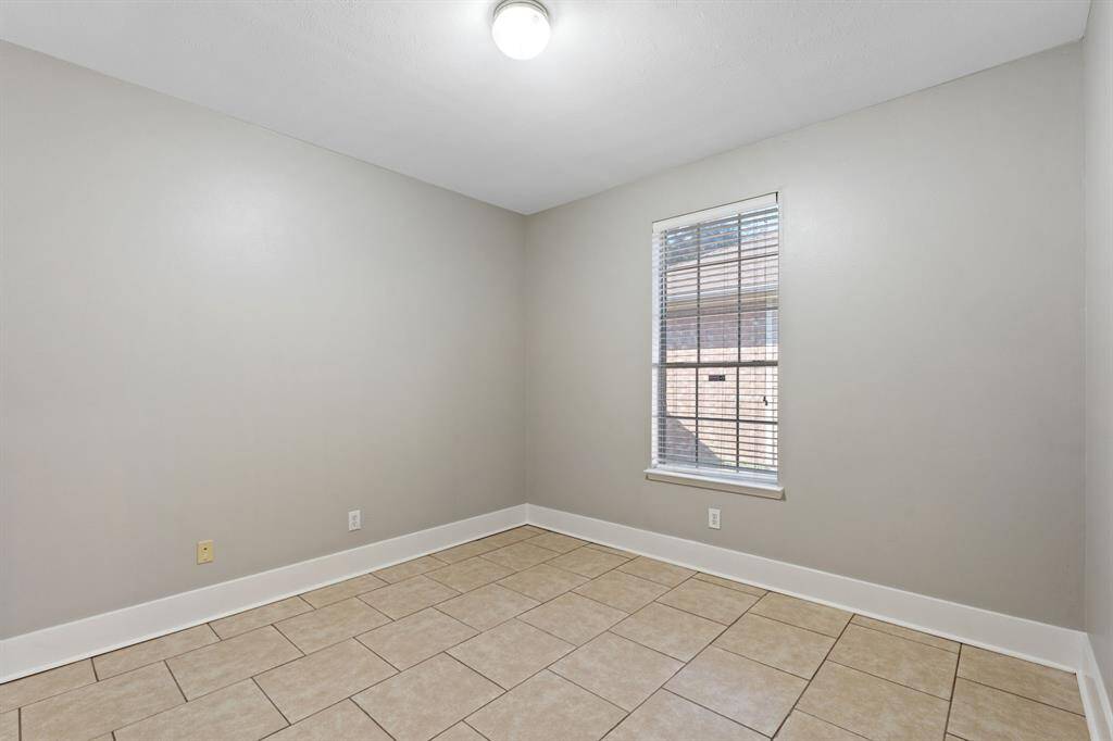 Fourth bedroom