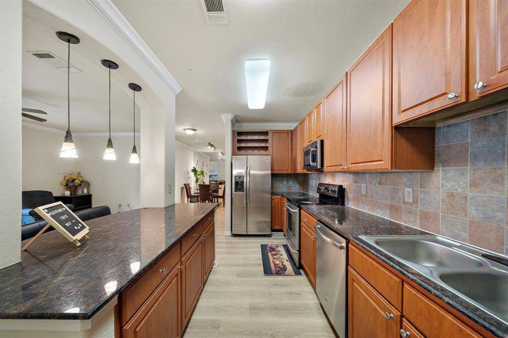 Kitchen/Living area