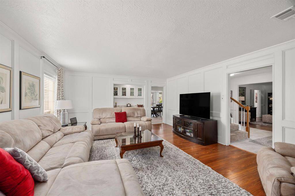 Spacious family room.