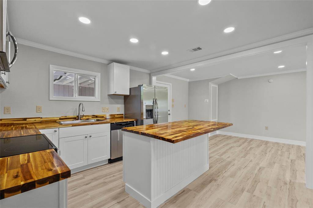 Kitchen Center Island