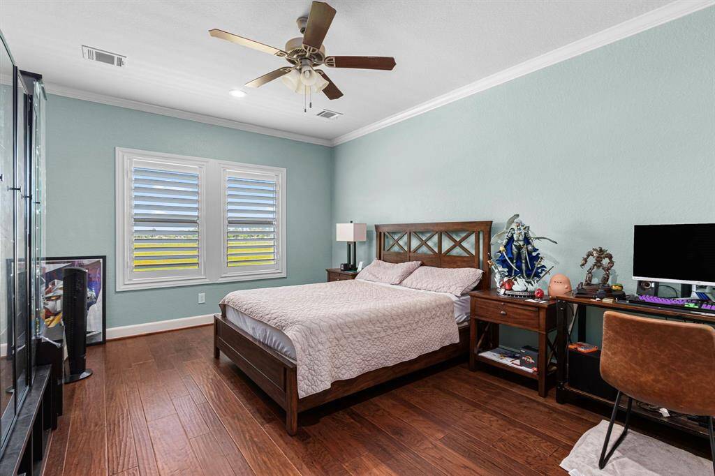 Upstairs bedroom off game room