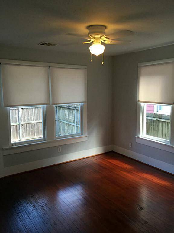 2nd bedroom.(new photos to come)