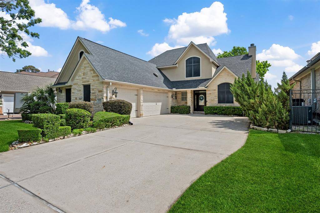 This elegant waterfront property boasts 4 spacious bedrooms, 3 full bathrooms, and approximately 3,400 square feet of beautifully designed living space !