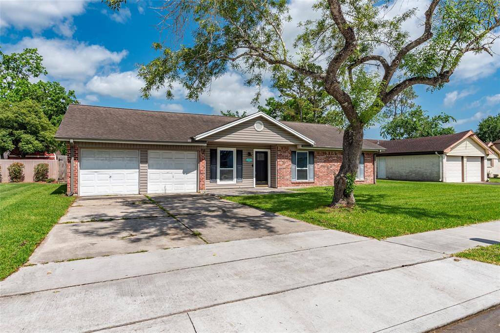 1907 Tracy Lynn Lane! NO HOA