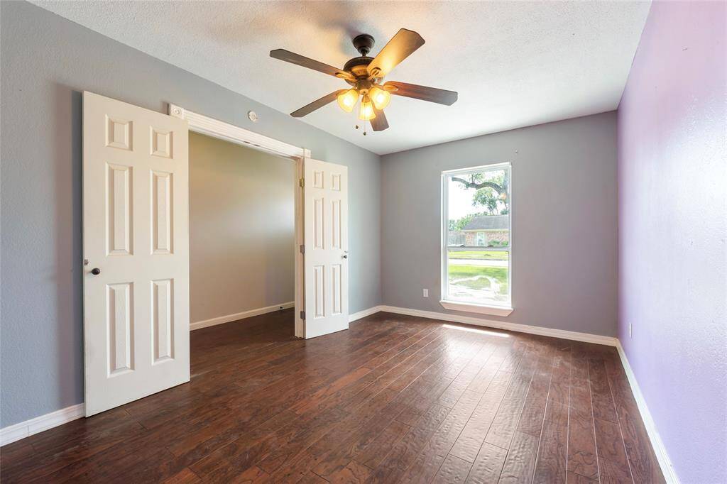 Turn this lovely front room into an office or additional 4th bedroom.