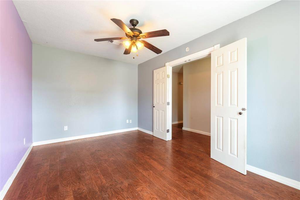 Another view of the front room.