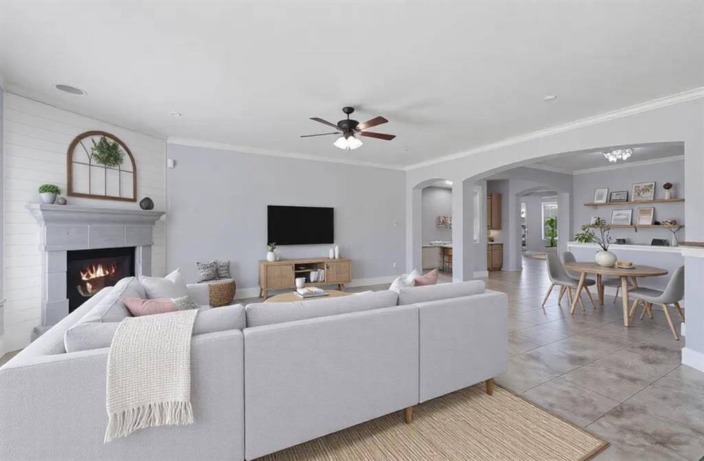 Living area-Disclaimer: This photo is virtually staged.