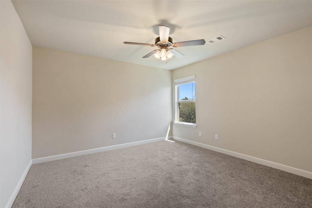 Fifth bedroom