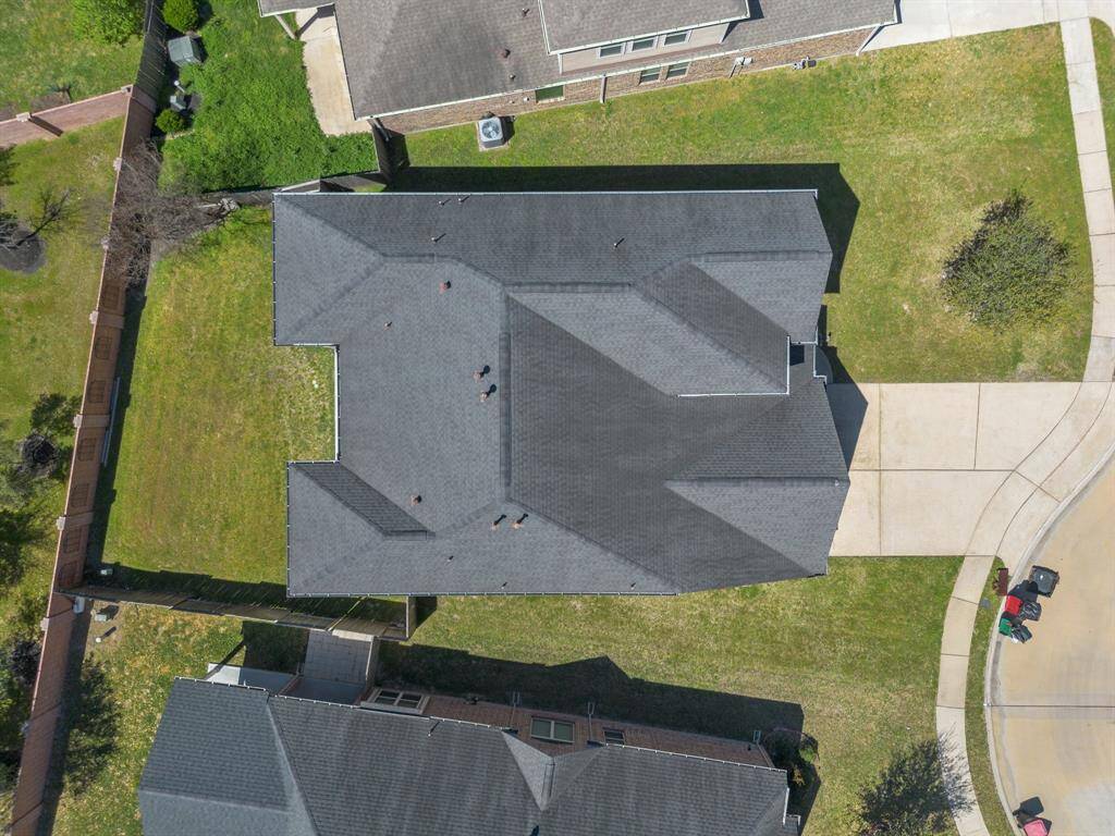 Aerial view - roof line
