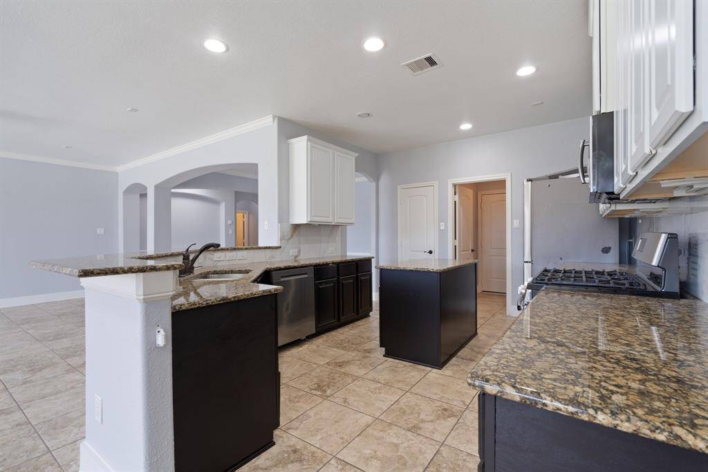 Under cabinet lighting