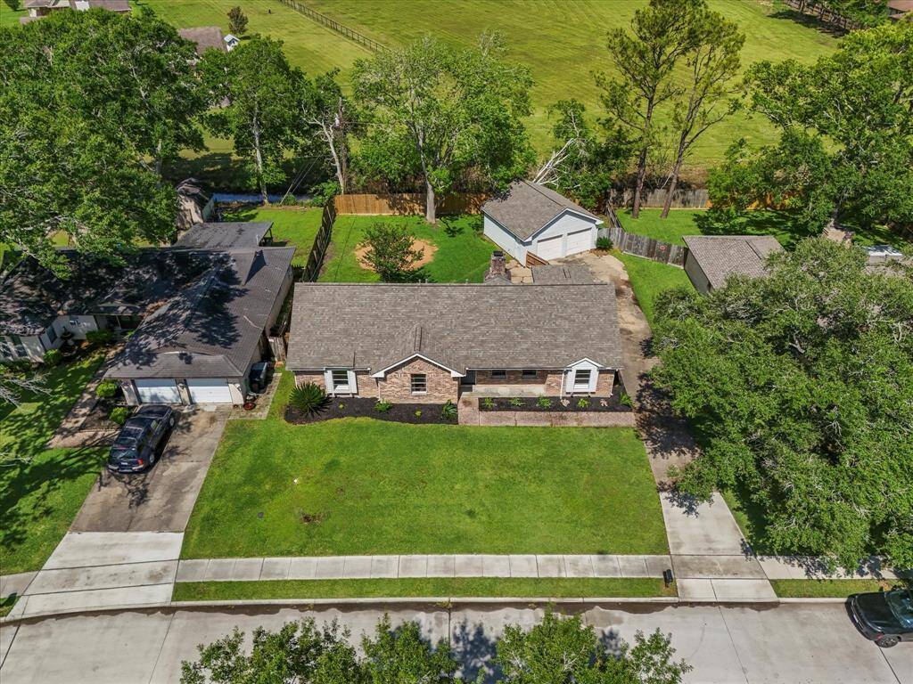 Aerial view- no back neighbors!