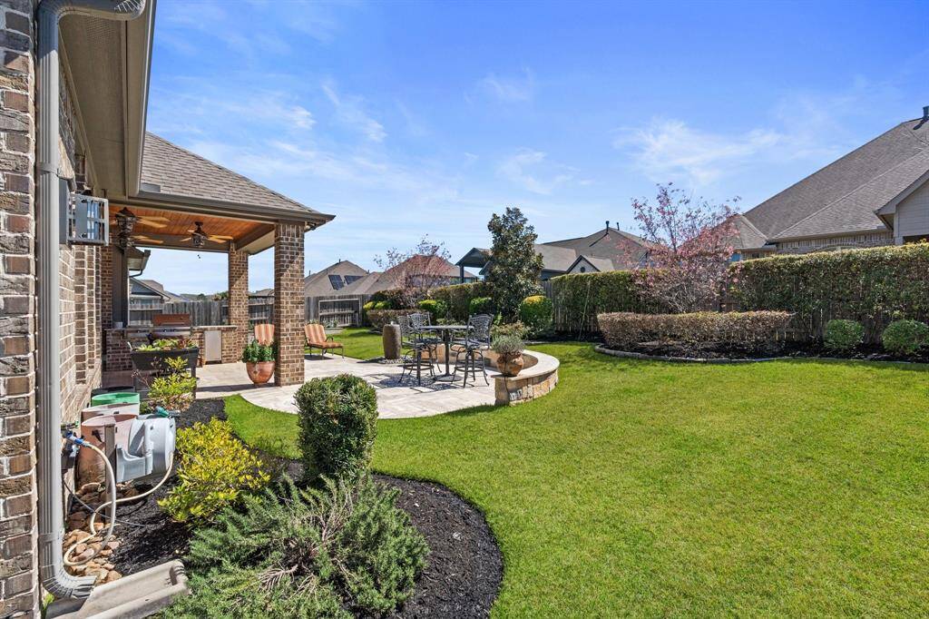 Gorgeous view of the backyard!