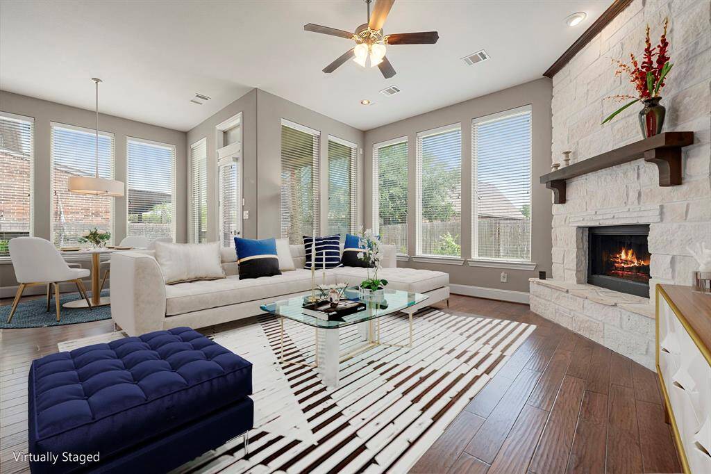 Virtual Staging - Example of a Fully Furnished Family Room