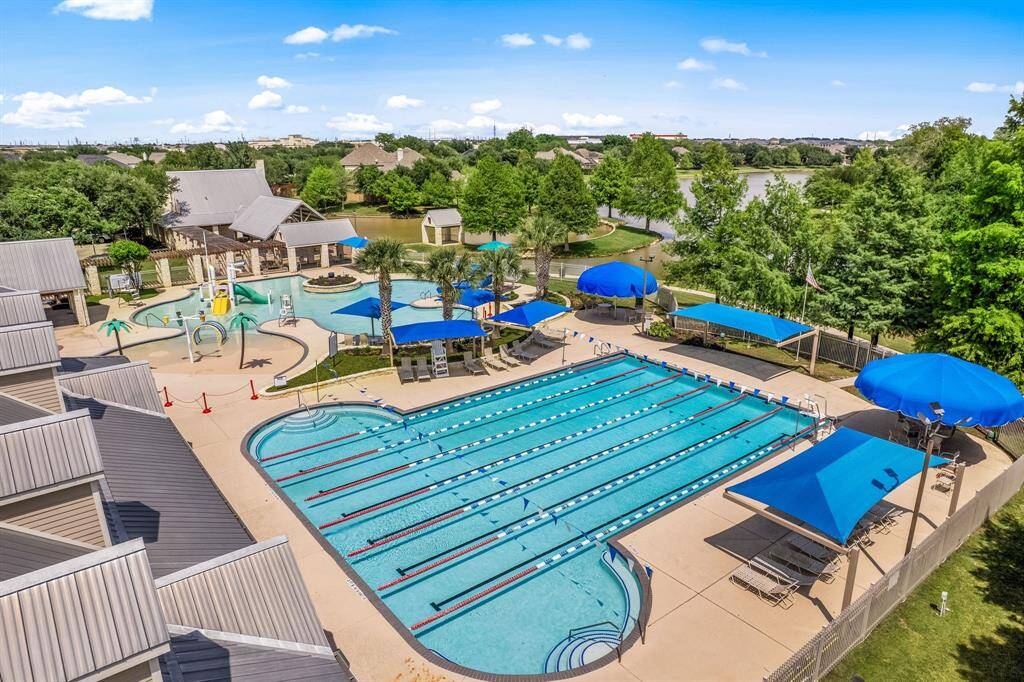 Community Pool Amenities